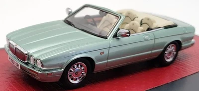 Matrix 1/43 Scale MX50402-031 - 1995 Daimler Corsica Concept - Image 1 of 4