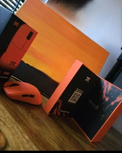 Fnatic x Lamzu Maya 8K Small-Medium Wireless Pro Gaming Mouse Special Edition, - Bild 1 von 1