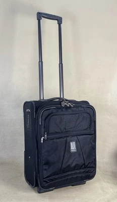 TRAVELPRO CREW 5 Preto 18" Vertical Exp WHEELED Compact CARRY ON Mala 7418 - Imagem 1 de 4