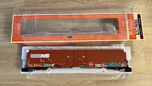 LIONEL NORFOLK SOUTHERN (GRAFFITI) 86’ HI CUBE AUTO PARTS BOX CAR 2226420! HIGH - Picture 1 of 3