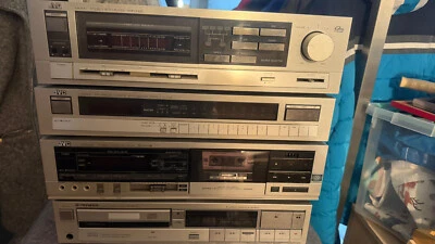 Stereoanlage JVC und PIONEER Geräte - Bild 1 von 4