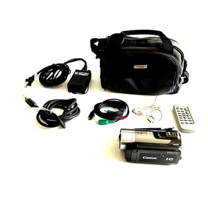 Canon VIXIA HF200 (32 GB) High Definition Camcorder Flash Media - Picture 1 of 14