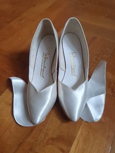 Tanzschuhe Damen 4,5 Wildledersohle neuwertig - Bild 1 von 2