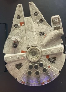 Star Wars Micro Galaxia Escuadrón Clase de Asalto Halcón Milenario Luces Sonidos - Imagen 1 de 8