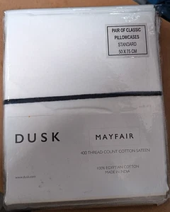 DUSK Mayfair Kissenbezüge 50x75cm Standard weiß & dunkelblau Kissenbezüge 2 Stück NEU - Bild 1 von 2