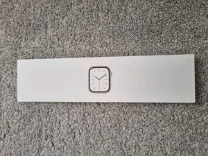 Apple Watch Series 7 - 41mm - Starlight - 98% Battery Health  - Afbeelding 1 van 5