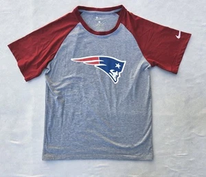 Nike Team Apparel NFL New England Patriots Camisa Talla Grande Manga Raglán Suave - Imagen 1 de 11