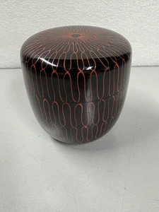 Japanische Lackware Natsume Teedose - rotes geometrisches Design für Teezeremonie - Bild 1 von 9