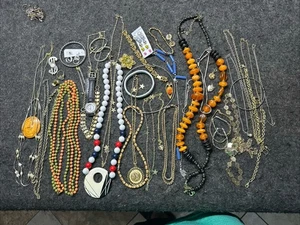 Nachlass Verkauf Posten Mode & Kunst Schmuck Clip Ons Pfosten Armbänder Halskette - Bild 1 von 6
