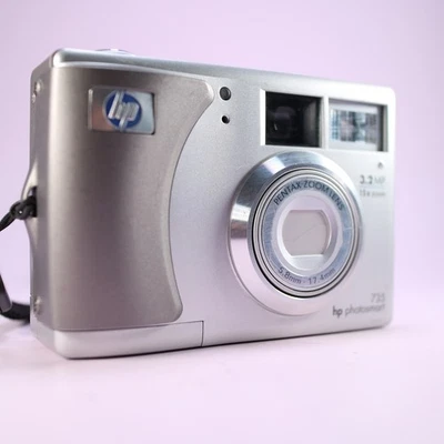 HP Digital Camera Photosmart 735 3.2MP Silver Tested - Image 1 of 4