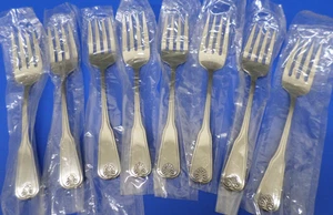 8 - Oneida Wm Rogers Deluxe COLONIAL MOOD Shell Glossy Stainless SALAD FORKS - Picture 1 of 8