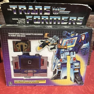 1984 Vtg CompletSoundwave & Buzzsaw W/ BOX & INSERT Transformers Action Figure - Picture 1 of 18