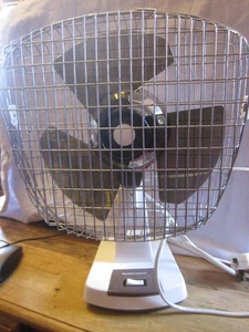 Xpelair-Taurus fan. 1970's. Working. 9 inch. Oscillates. metal cage, plastic fan - Picture 1 of 13