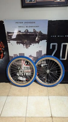Llantas BMX vintage de 28 radios Coaster cromadas cruiser 20 pulgadas con neumático de pared de goma azul  Foto 1 de 4