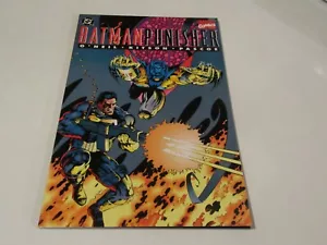 Batman Punisher Lake of Fire 1994 TPB - Foto 1 di 2