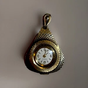 Vintage goldfarbene Caravelle Anhängeruhr in sehr gutem Zustand. - Bild 1 von 2