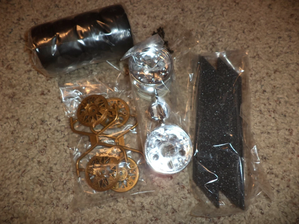 Tamiya 2-Piece Gold BBS Mesh Wheels Narrow/Wide +Slick Tires(2prs) 50548/50549 - Image 1 of 1