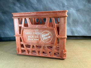 Vtg Dairy Fresh Heavy Duty Milk/Dairy Plastic Crate MFG. By Amaco Minneapolis MN - Picture 1 of 13
