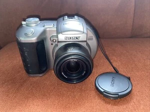 Sony Mavica MVC-CD400 4MP Digital Camera No Power Cord Or Battery Untested(Parts - Picture 1 of 12