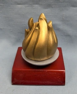 Resin Torch Trophy Award Holzsockel Leistung Gewinner WASMT1 - Bild 1 von 1