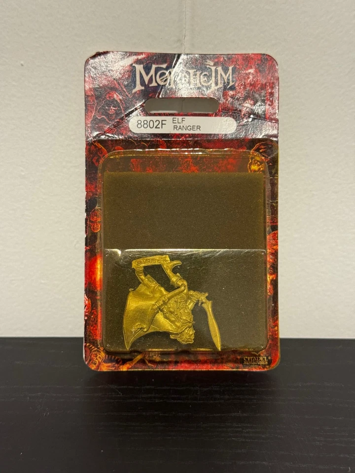 Mordheim 8802F Elf Ranger nuevo en caja de metal Foto 1 de 1