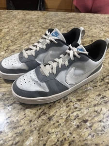 Nike Court Youth Borough Low 2 taglia 7Y scarpa da corsa basket bianco/grigio Cpix - Foto 1 di 8