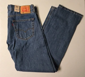 Pantalones de mezclilla Levi's 505 de corte regular para hombre talla 35 x 32 - lavado a la piedra mediano - Imagen 1 de 11