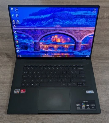 Acer Swift Edge Laptop, 16" OLED 4K Bildschirm HDR, 2,58 lbs - Bild 1 von 4