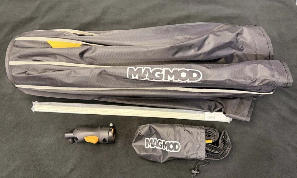 MagMod MagBox Pro 42" Octa Softbox with Magmod Magnetic GRID and MAGSHOE v2 - Image 1 of 4