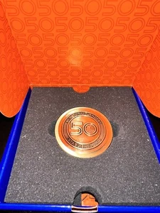Disco Dorado Exclusivo New York Islanders 50 Aniversario Raro 1/5k ¡Súper Pesado! - Imagen 1 de 6