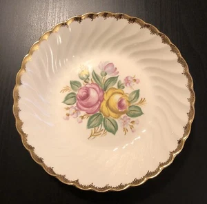 Vintage (9) Royal China Inc. 22 Kt. Garantierte Quban Royal Coupe Suppenschalen - Bild 1 von 7