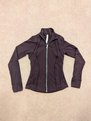 Chaqueta para mujer Lululemon Define malla ala - cereza oscura (talla: 6) Foto 1 de 4