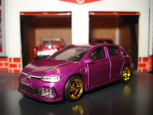 2021 VOLKSWAGEN GOLF GTE CUSTOM EDITION 1/64 MB GOLD 5 SPOKE CUSTOM WHEELS ADDED - Picture 1 of 4