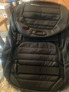 Oakley Enduro 3.0 Big Backpack, Blackout, bnwt - Picture 1 of 6