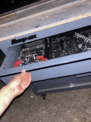 snap on tool box 54 inches stainless steal top. On wheels. - Image 1 of 4