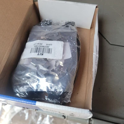 Juego de pastillas de freno de disco trasero Wagner ZX1067 pastillas de freno para 05-08 Ford F-350 Super Duty Foto 1 de 2