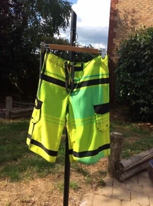 JAMAICAN FLAG COLOUR, Boys Shorts......size 5-7yrs - Picture 1 of 1