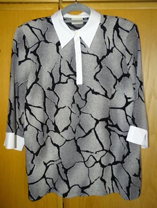 Black&Grey Mosaik Tunika Gr 44 / M - L Crepe Viskose Innenteil Kragen weiß CANDA - Bild 1 von 12