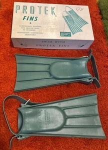 Antique Swim Fins Protek Small Deadstock New In Box 1950s Flippers Swimming - Picture 1 of 6