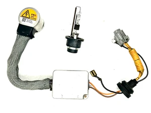 OEM for 99-01 Infiniti Q45 Xenon HID Headlight Igniter & D2R Bulb 26297-9B90A - Picture 1 of 4
