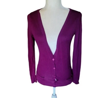 bp. Purple cardigan sweater Viscose cotton blend v neck button front pockets sm Foto 1 de 4
