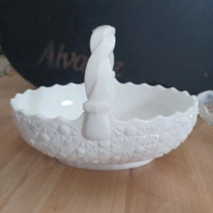 Vintage Imperial Milk Glass Daisy Button Oval Basket - Picture 1 of 5