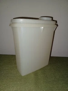 Contenedor pequeño de cereales junior Tupperware 499-3 tapa de sello abatible 509-3 vintage - Imagen 1 de 3