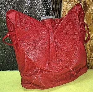 VINTAGE WOMEN'S CARLOS FALCHI RED LEATHER SHOULDER BAG PURSE w/WALLET - Picture 1 of 9