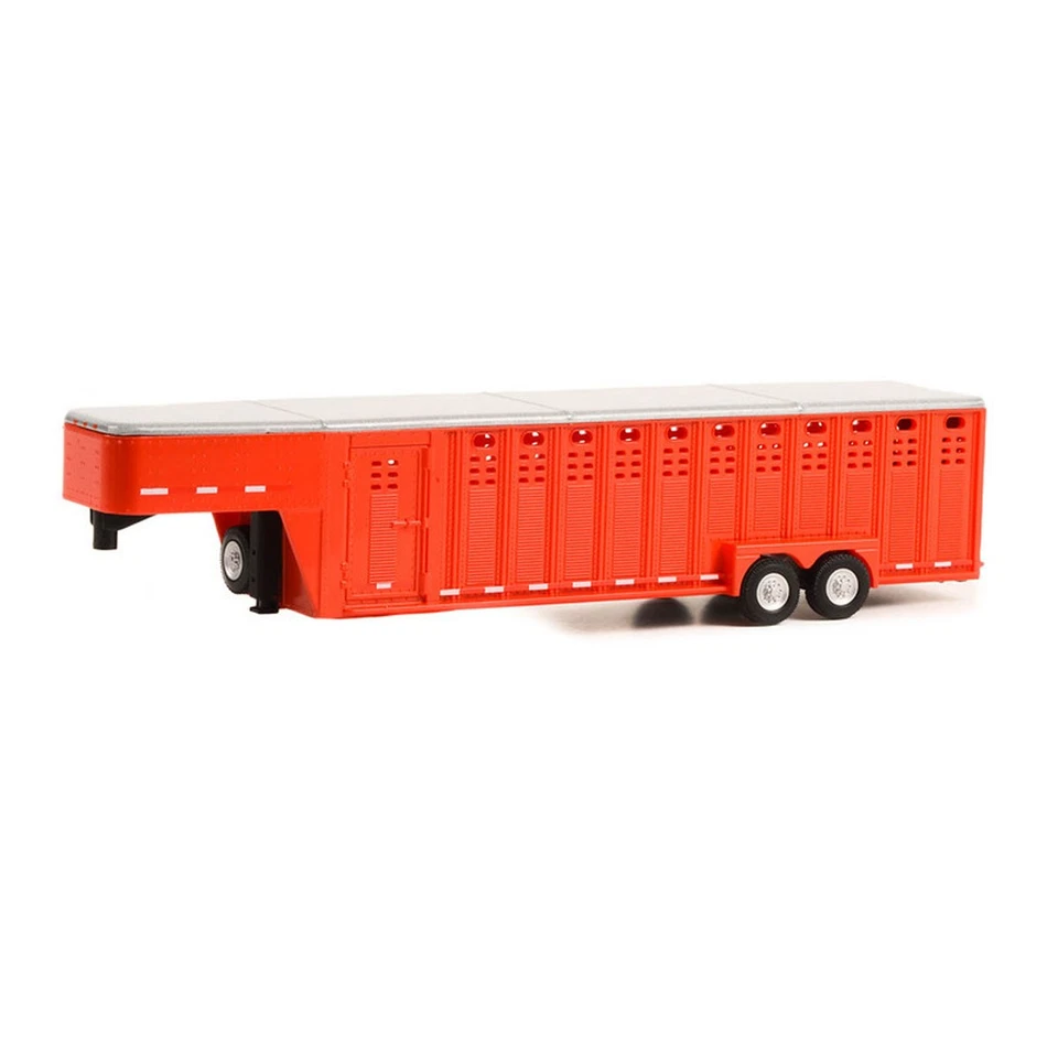 Greenlight 1/64 26ft Vertical Three Hole Livestock Gooseneck Trailer 30421