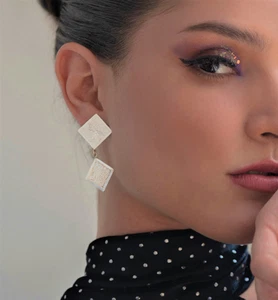 Pendientes Largos Cuadrados Maria Belen Nilson Reticulados Plata de Ley 925 Gotas - Imagen 1 de 5