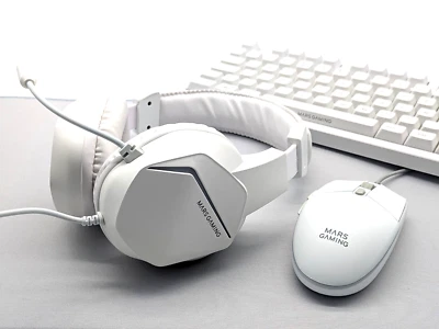 Mars Gaming Bundle PC Gaming 3 In 1 MCP-RGB3W Headset, Boxed Spanish Layout - Image 1 of 2