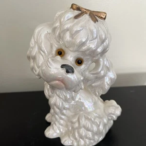 Vintage Keramik Pudel kitschig Hundebank weiß perlmutt 8" Japan - Bild 1 von 5