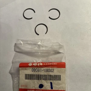 09381-18002 SUZUKI OEM PISTON CIRCLIP Sold Each ( 1 ) - Picture 1 of 2