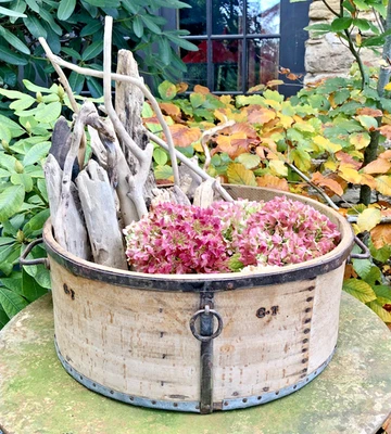 ANCIENNE GROSSE MESURE A GRAIN BOIS BLANC FER FORGE SCANDINAVE ART POPULAIRE - Photo 1/4